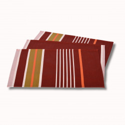 SET DE TABLE EN TOILE...
