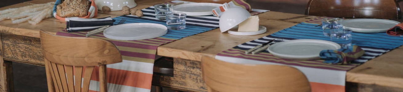 Jeté de table coton et lin 155x50 en promo | Artiga