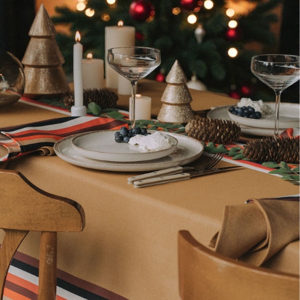 TABLE MAULEON VISON ARTIGA