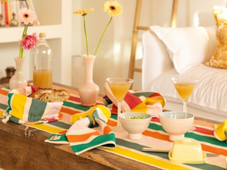 Déjeuner sur l’herbe : l’univers estival et joyeux des toiles Artiga